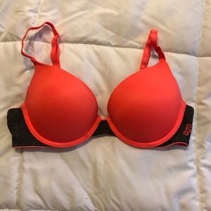 PINK Victoria Secret Push-up Bra✨